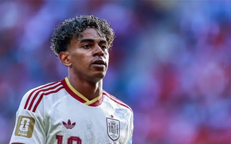 يامال: لست محبوبًا مثل بيدري.. أشبه كريستيانو رونالدو وهددت كوكوريلا بسبب ريال مدريد